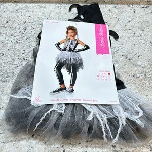 Ghostly Skeleton Halloweeen Costume. Child Small (4-6). BRAND NEW.